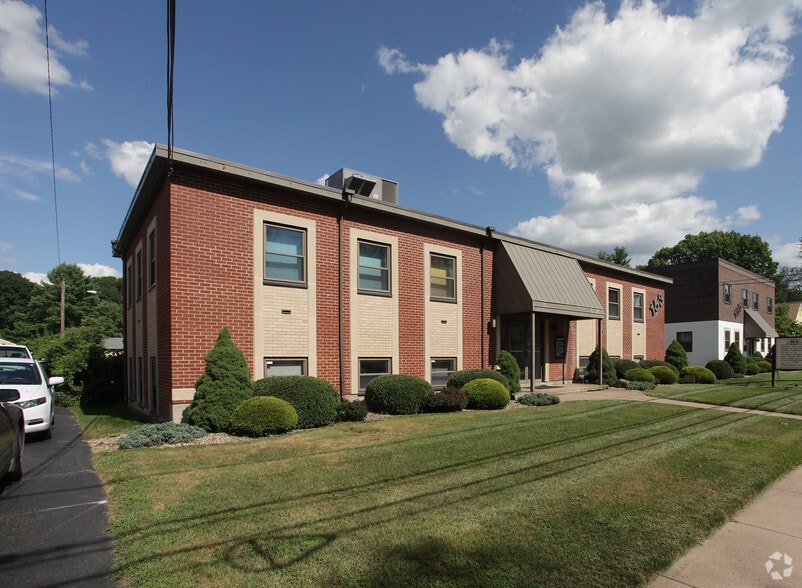 153 Main St, Manchester, CT for sale - Building Photo - Image 2 of 10