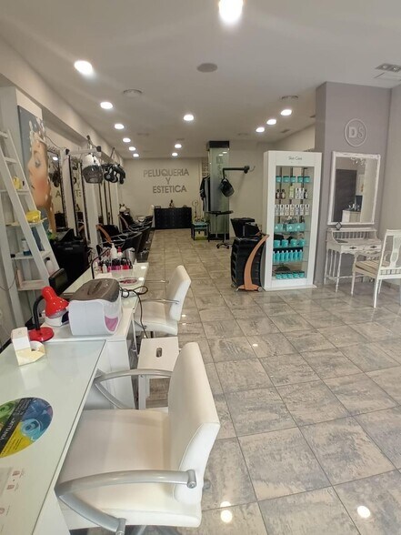 Retail in Córdoba, Córdoba for sale - Building Photo - Image 2 of 21