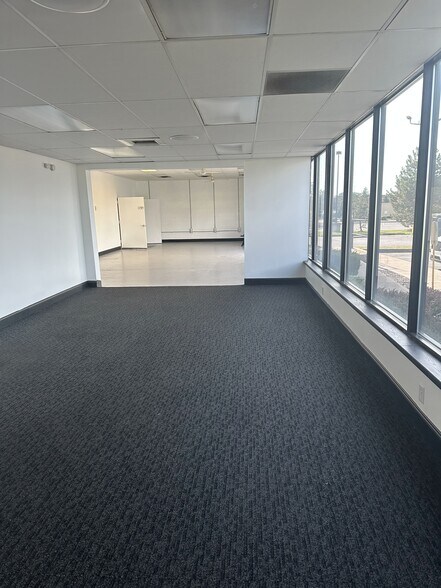 3300 W Henrietta Rd, Rochester, NY for lease - Interior Photo - Image 2 of 15