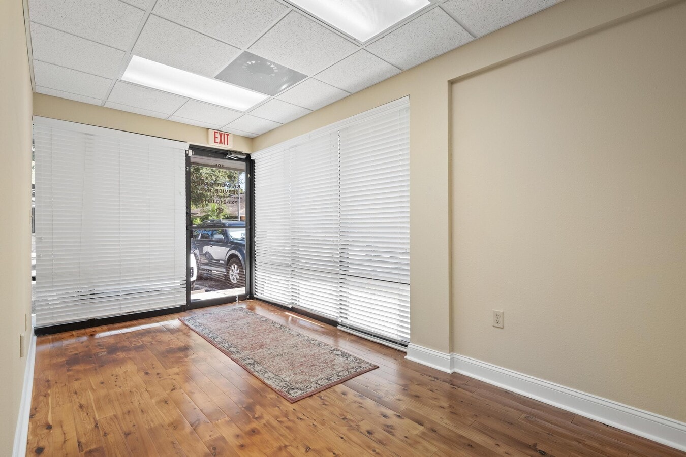 701 Enterprise Rd E, Safety Harbor, FL 34695 - Unit 705 - - Interior Photo - Image 1 of 17