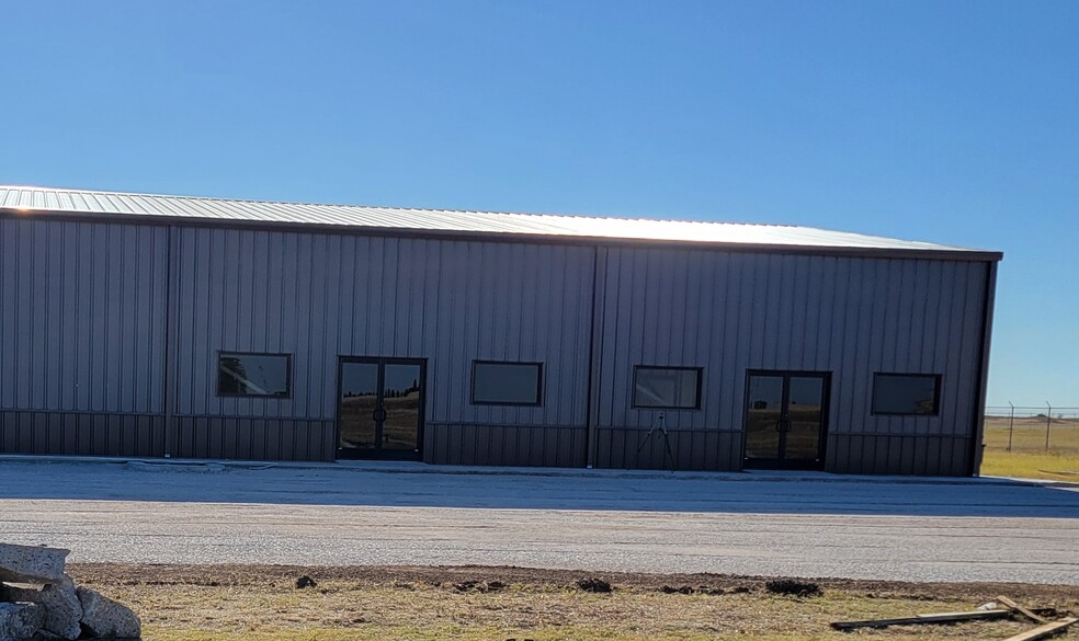 302 Commercial Loop, Elgin, OK for lease - Building Photo - Image 1 of 7