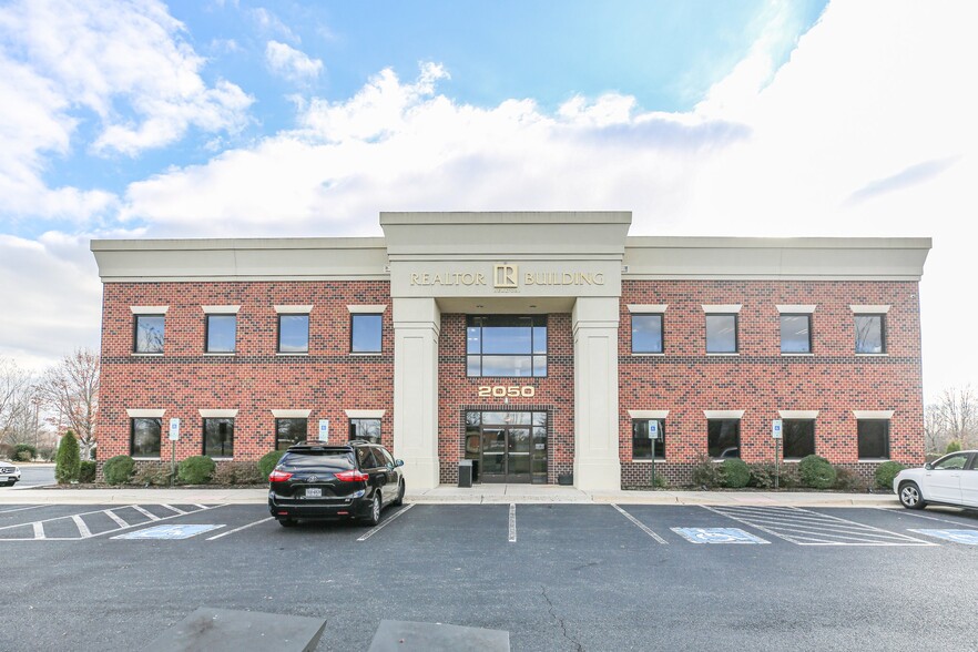 2050 Gordon W Shelton Blvd, Fredericksburg, VA for lease - Building Photo - Image 2 of 55