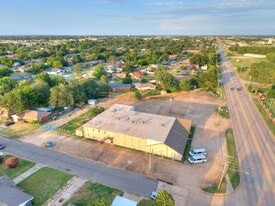 809 SW 4TH ST, MOORE, OK 73160 - Day Care Center