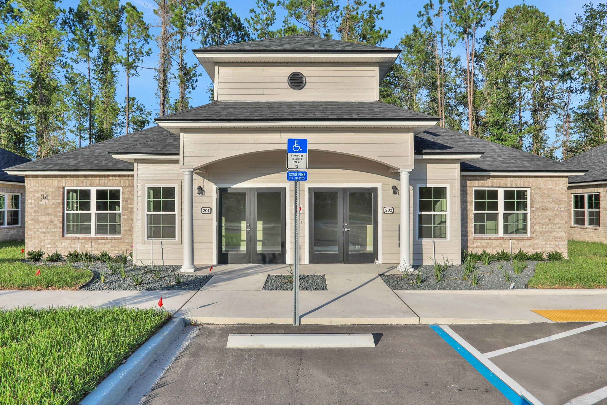 34 Roberts Village Ct, Fruit Cove, FL for lease Primary Photo- Image 1 of 7