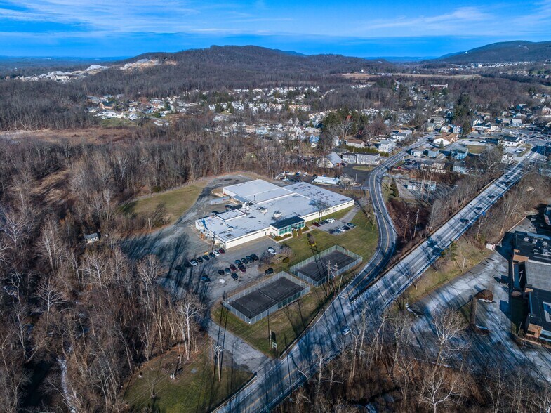 24 Ames Blvd, Hamburg, NJ 07419 Industrial for Sale