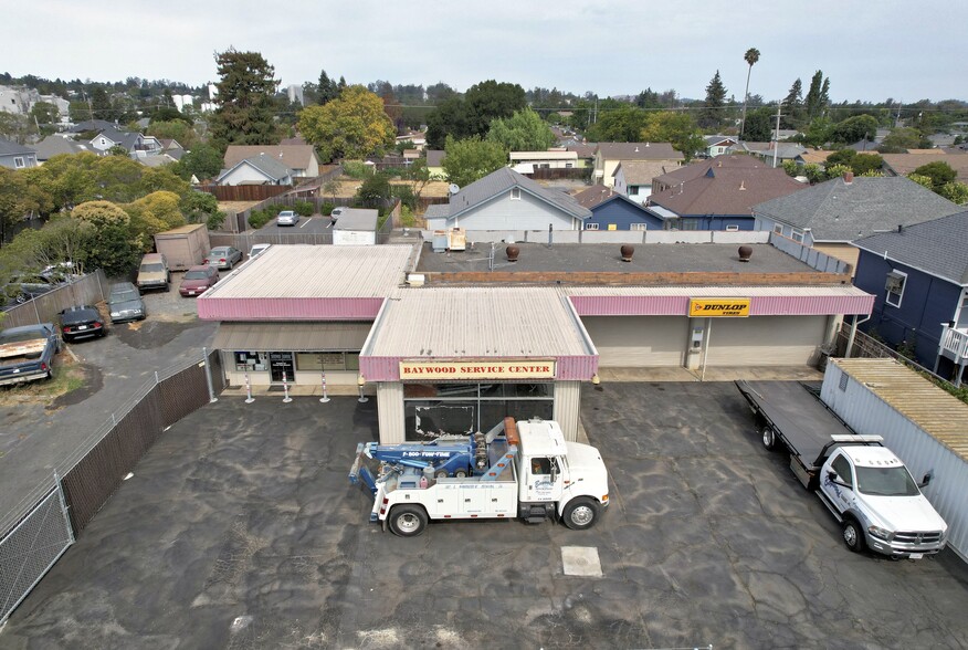 527 E Washington St, Petaluma, CA for sale - Building Photo - Image 2 of 18