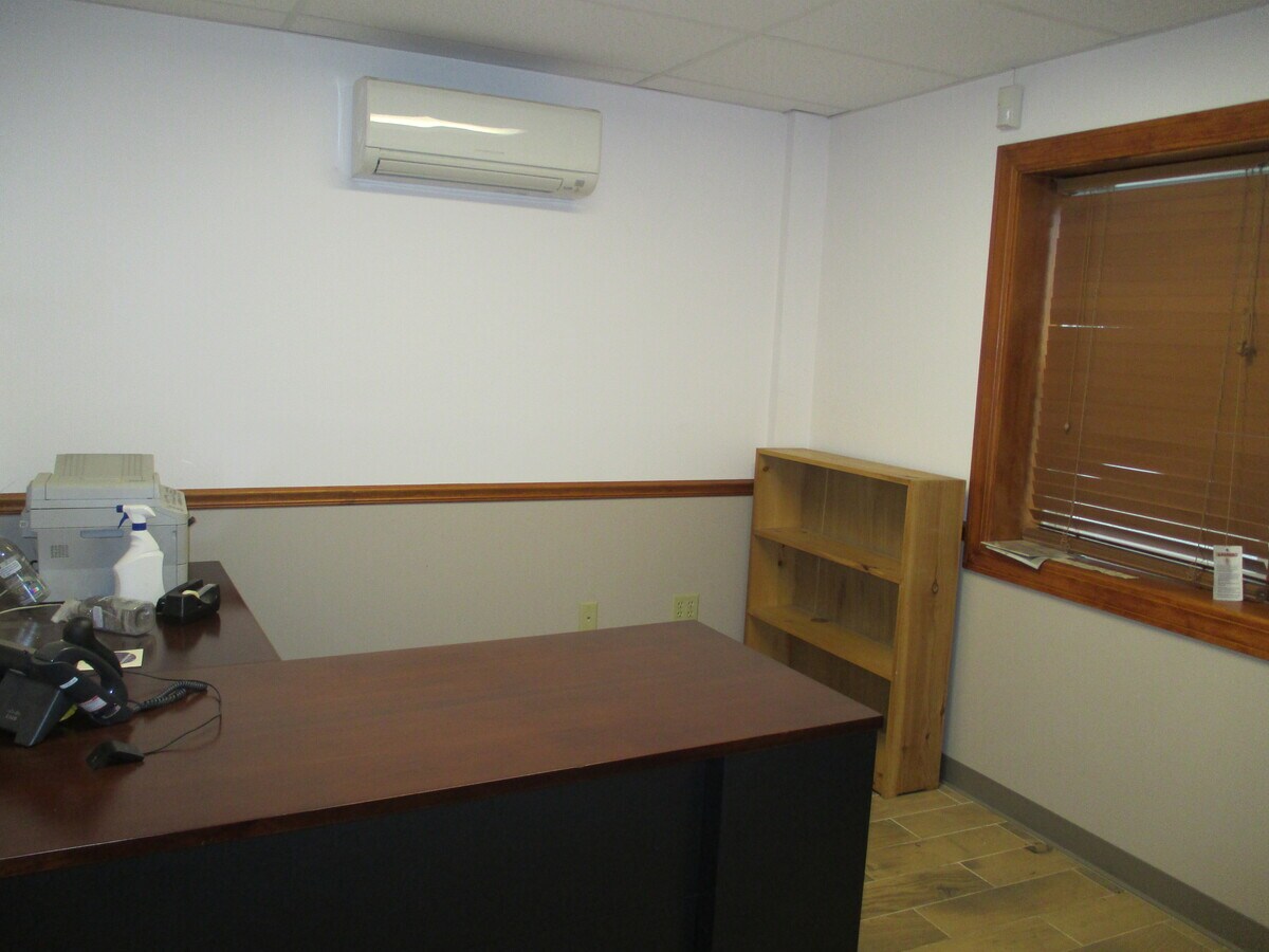 38 Hampton Rd, Exeter, NH 03833