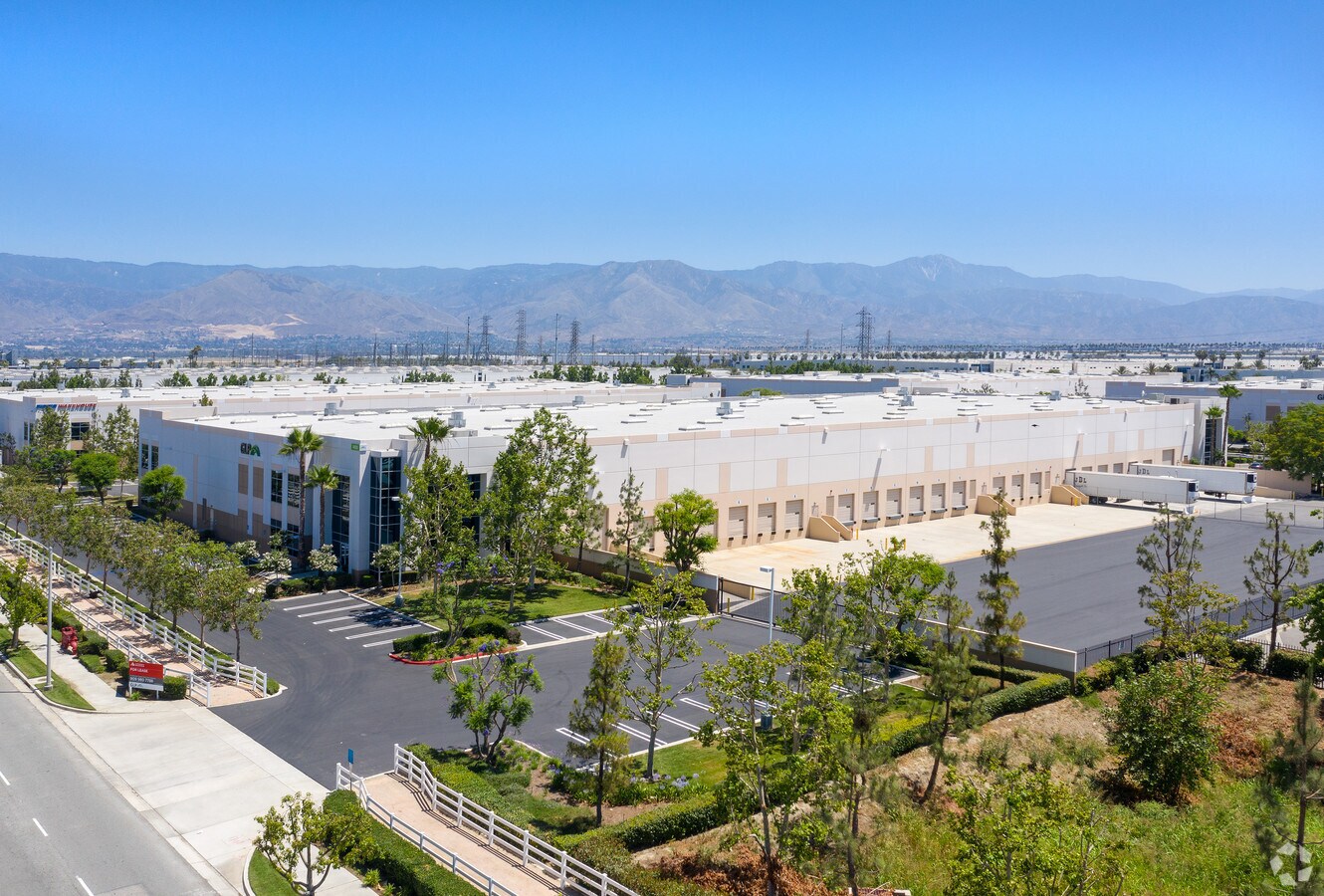 14501460 Mountain View Ave, Redlands, CA 92374