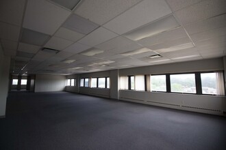 100 N 56th St, Lincoln, NE for lease Interior Photo- Image 1 of 1