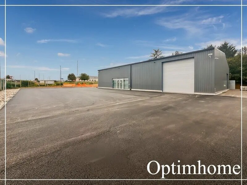 Flex in Compiègne for sale Building Photo- Image 1 of 11