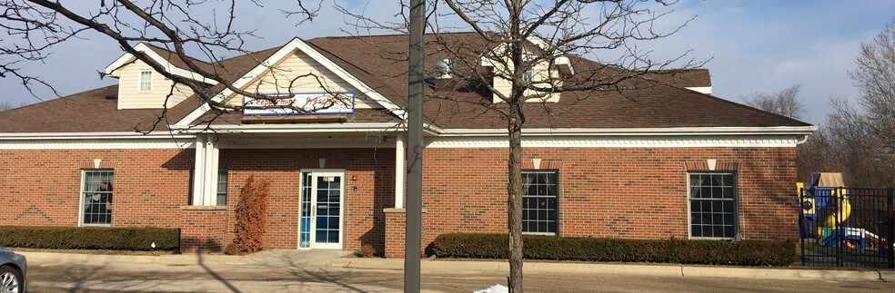 2850 N US Highway 12, Spring Grove, IL for sale - Building Photo - Image 1 of 1