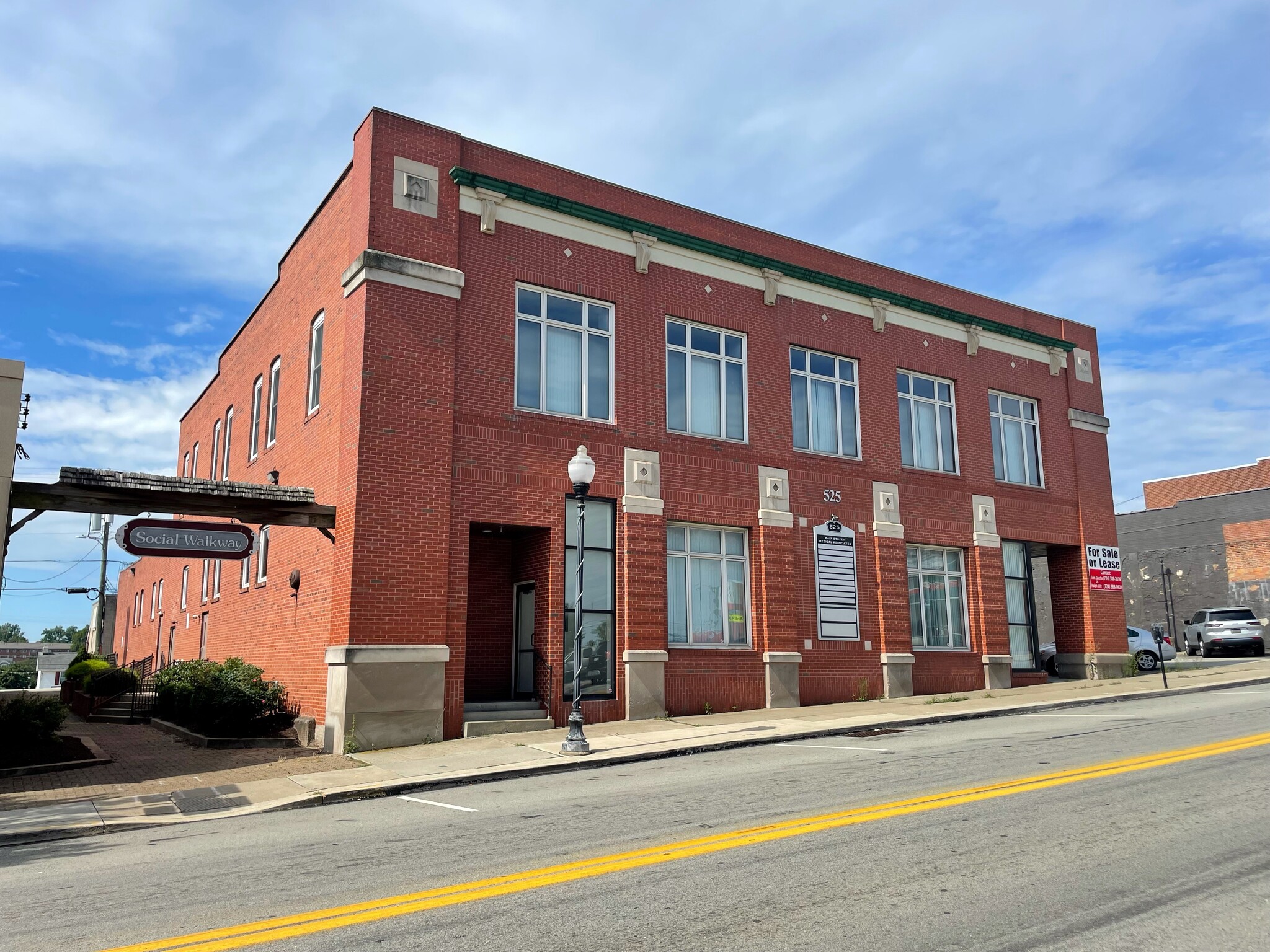 525 W Main St, Mount Pleasant, PA for sale Building Photo- Image 1 of 1