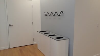 8322 Beverly Blvd, Los Angeles, CA for lease Interior Photo- Image 1 of 5