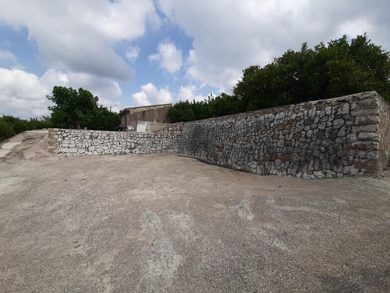 Land in València for sale - Building Photo - Image 3 of 23