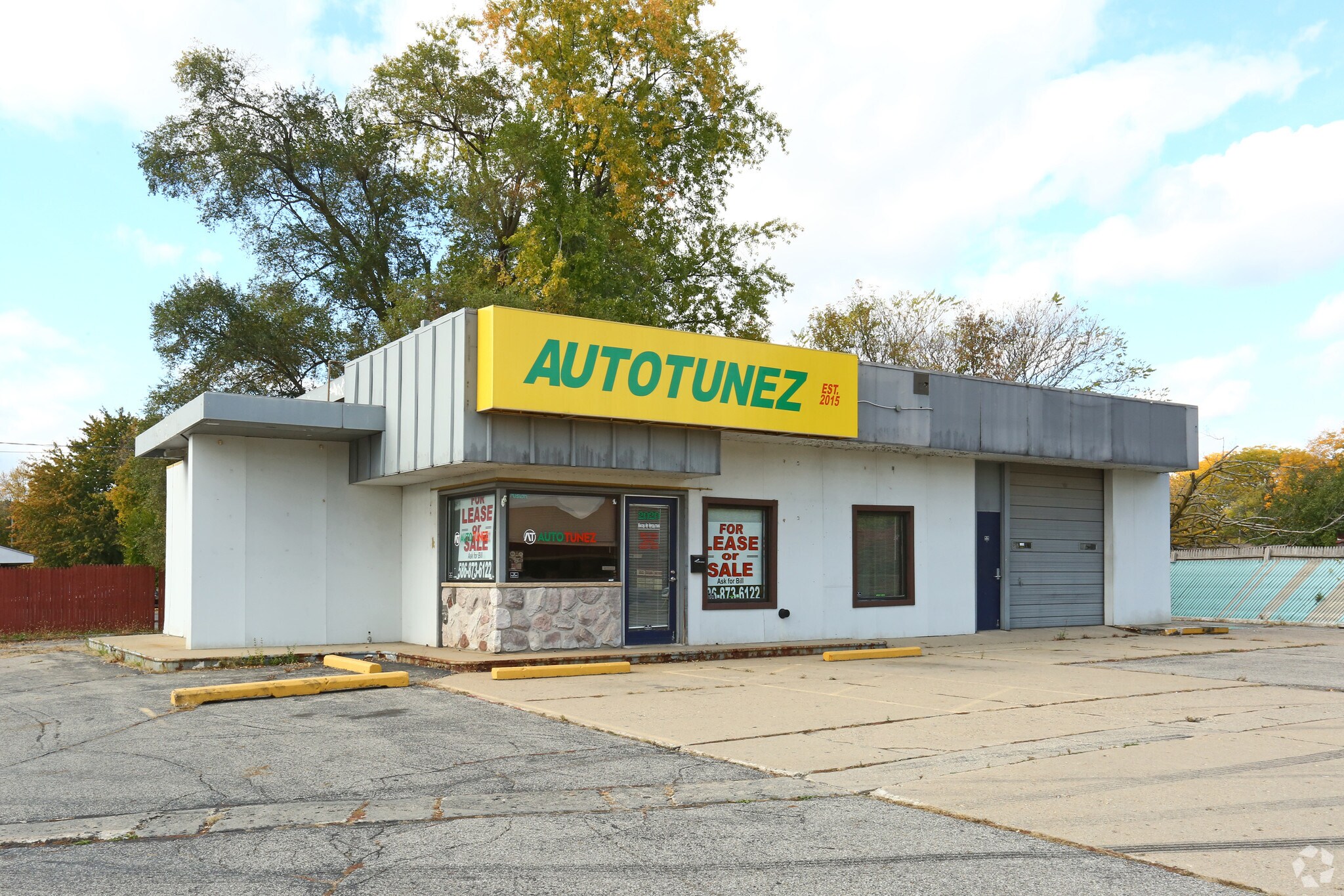 2020 S Center Rd, Flint, MI for sale Primary Photo- Image 1 of 1