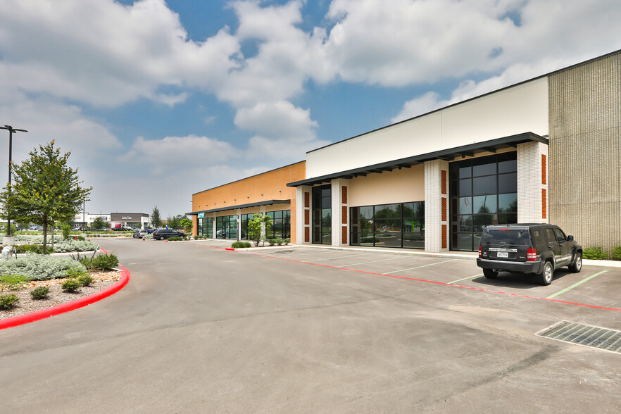 857 Cibolo Valley Dr, Cibolo, TX for lease - Building Photo - Image 2 of 9