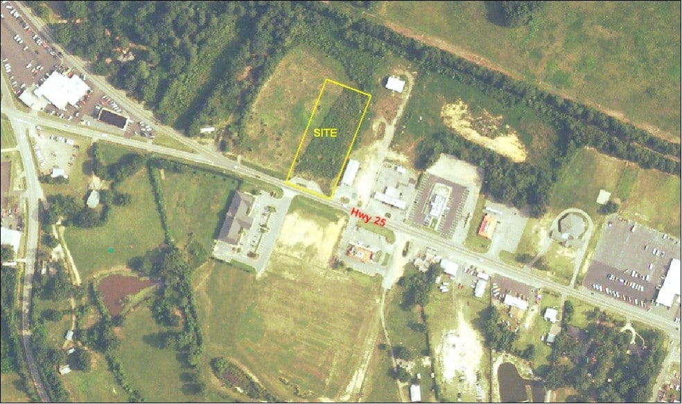 709 Augusta Rd, Edgefield, SC for sale - Building Photo - Image 2 of 4