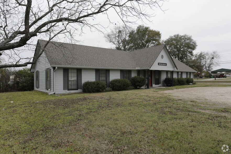526 E Commerce St, Fairfield, TX for sale - Primary Photo - Image 1 of 1