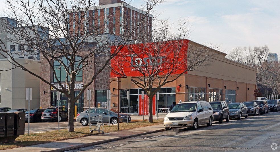 609 Roehampton Ave, Toronto, ON for lease - Building Photo - Image 2 of 3