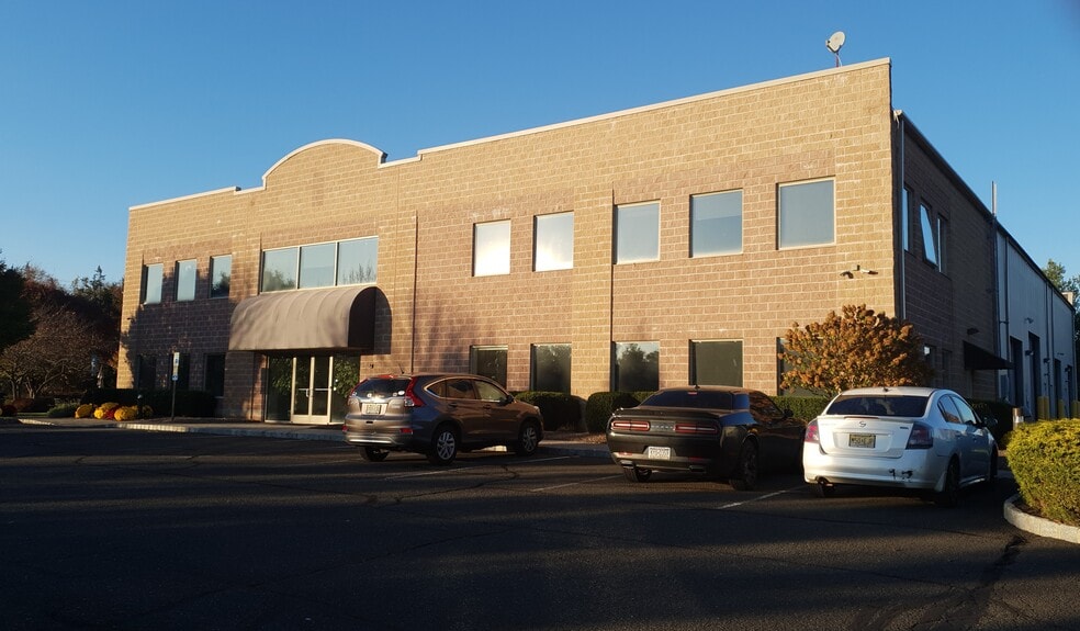 10 Culnen Dr, Branchburg, NJ for lease - Building Photo - Image 3 of 10