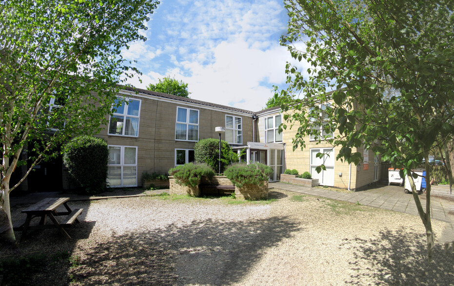 Phoenix Way, Cirencester for lease - Building Photo - Image 3 of 16