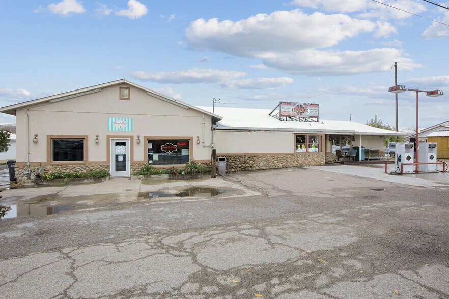 510 N Main St, Henefer, UT 84033