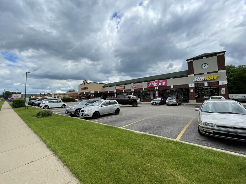 263-269 S Randall Rd, Elgin, IL for lease - Building Photo - Image 2 of 4