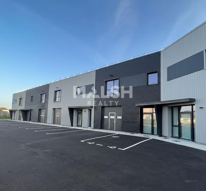 Flex in Saint-Quentin-Fallavier for lease Building Photo- Image 1 of 4