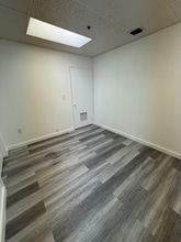 800 NE 125th St, North Miami, FL for lease Building Photo- Image 2 of 3