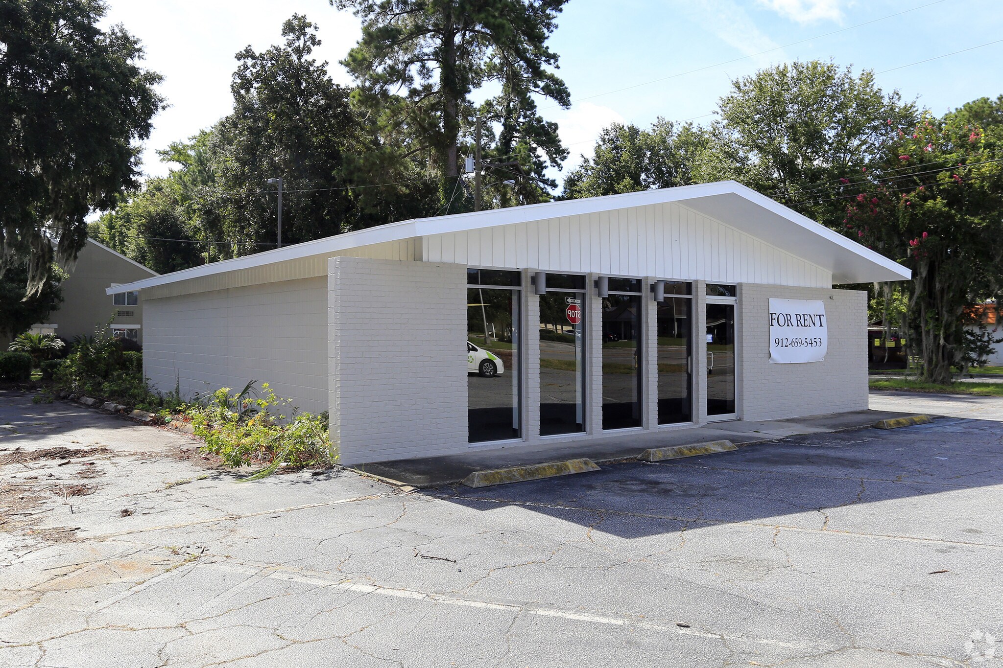 6826 Abercorn St, Savannah, GA for sale Primary Photo- Image 1 of 1