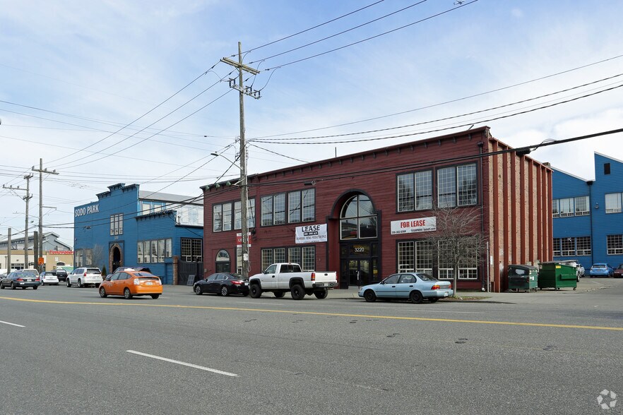 3200-3220 1st Ave S, Seattle, WA for lease - Primary Photo - Image 1 of 42