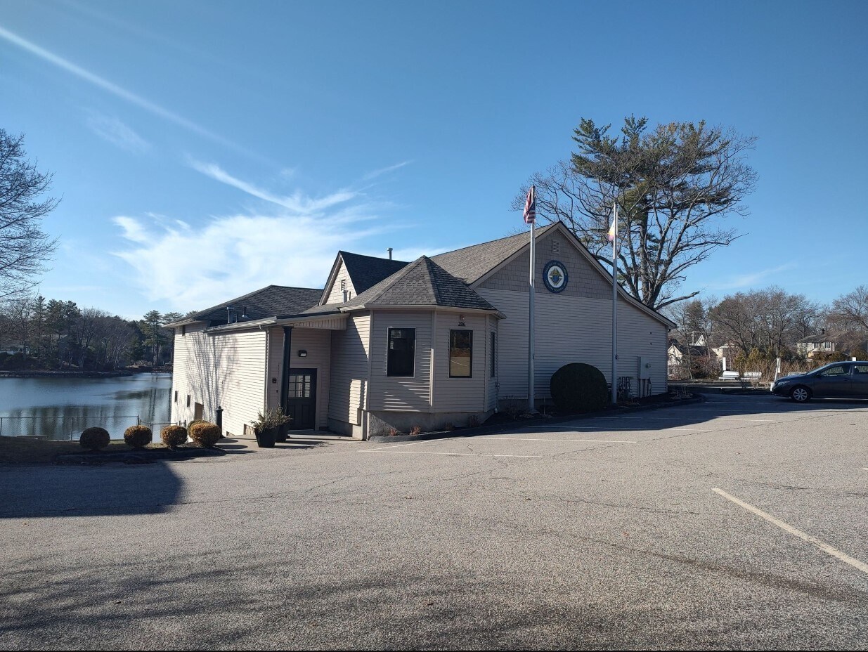 206 S Quinsigamond Ave, Shrewsbury, MA for lease Building Photo- Image 1 of 3