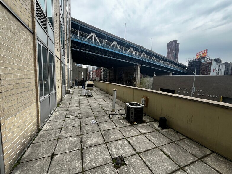 148 Madison St, New York, NY for lease - Building Photo - Image 2 of 9