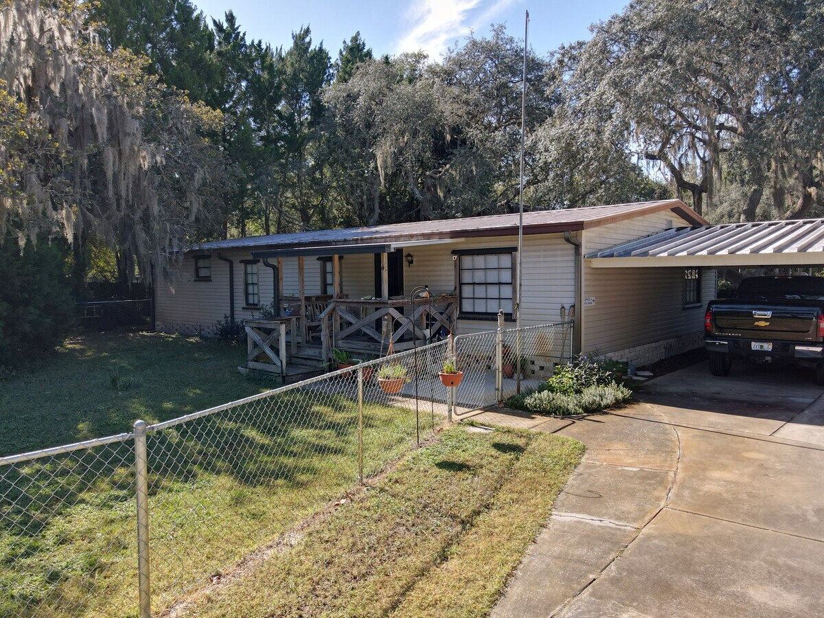 11571 Osceola Dr, New Port Richey, FL 34654