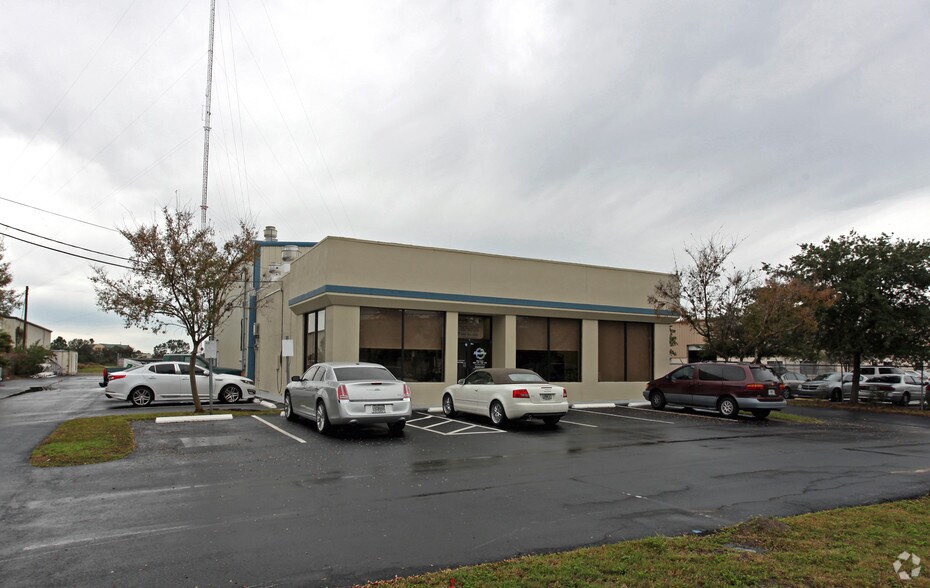 375 Douglas Rd, Oldsmar, FL for sale - Primary Photo - Image 1 of 1