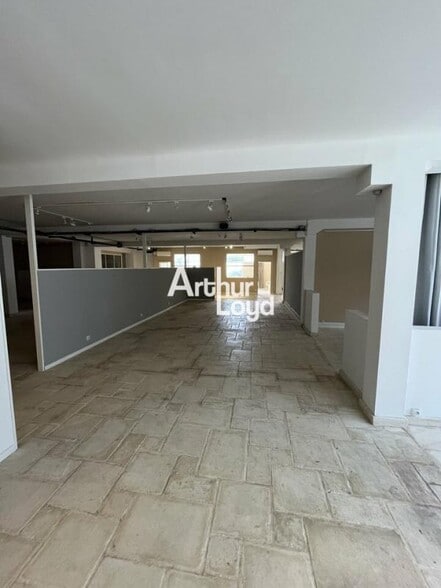 Flex in SOPHIA ANTIPOLIS for sale - Building Photo - Image 1 of 7