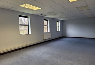 Carlyle Rd, Kirkcaldy for lease Interior Photo- Image 2 of 4