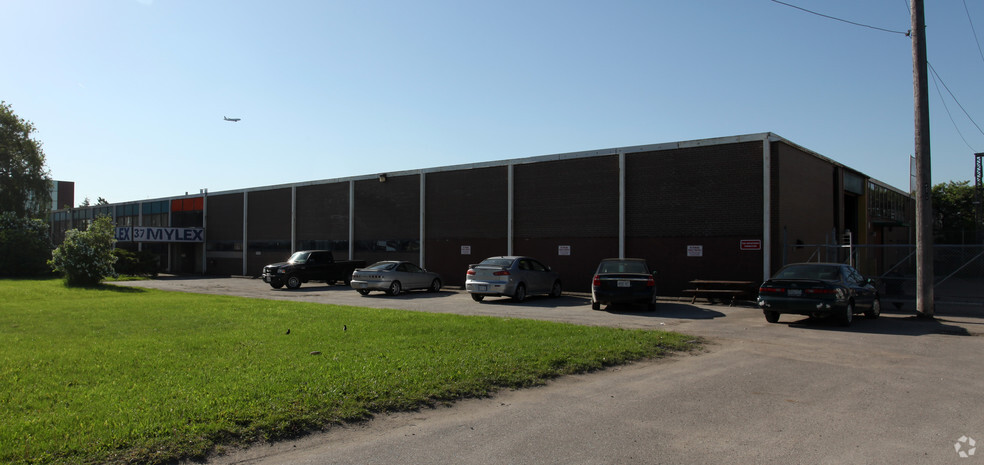 37 Bethridge Rd, Toronto, ON for lease - Building Photo - Image 3 of 4