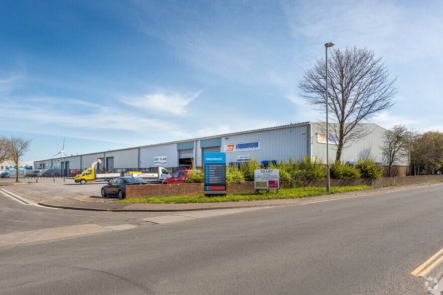 Jubliee Way, Avonmouth for lease - Primary Photo - Image 1 of 3