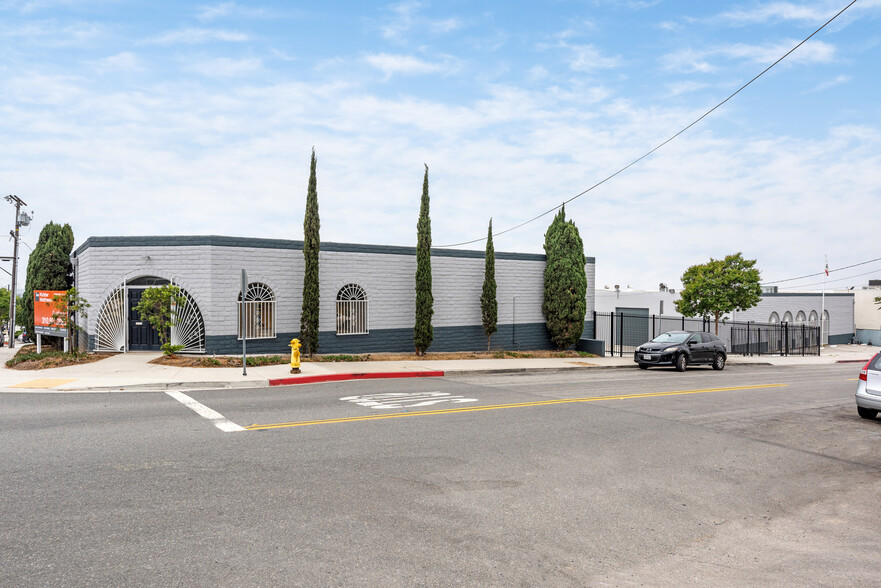 1550 E Burnett St, Signal Hill, CA for sale - Primary Photo - Image 1 of 23