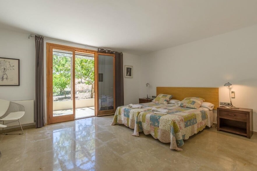 Land in Pollença, Islas Baleares for sale - Interior Photo - Image 1 of 15
