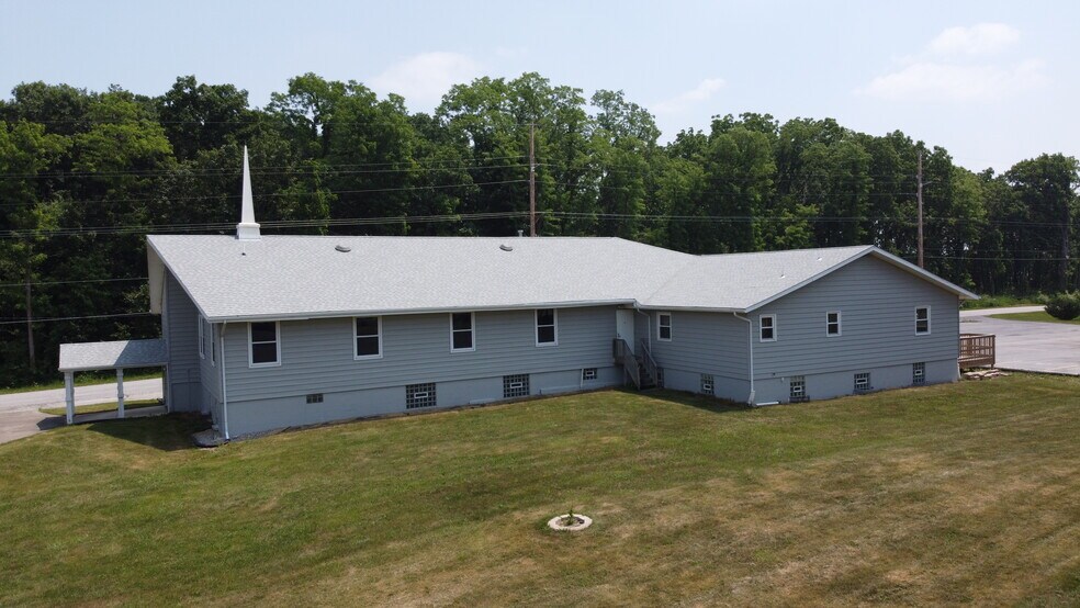 676 Division Road, Hebron, IN for sale - Primary Photo - Image 1 of 1
