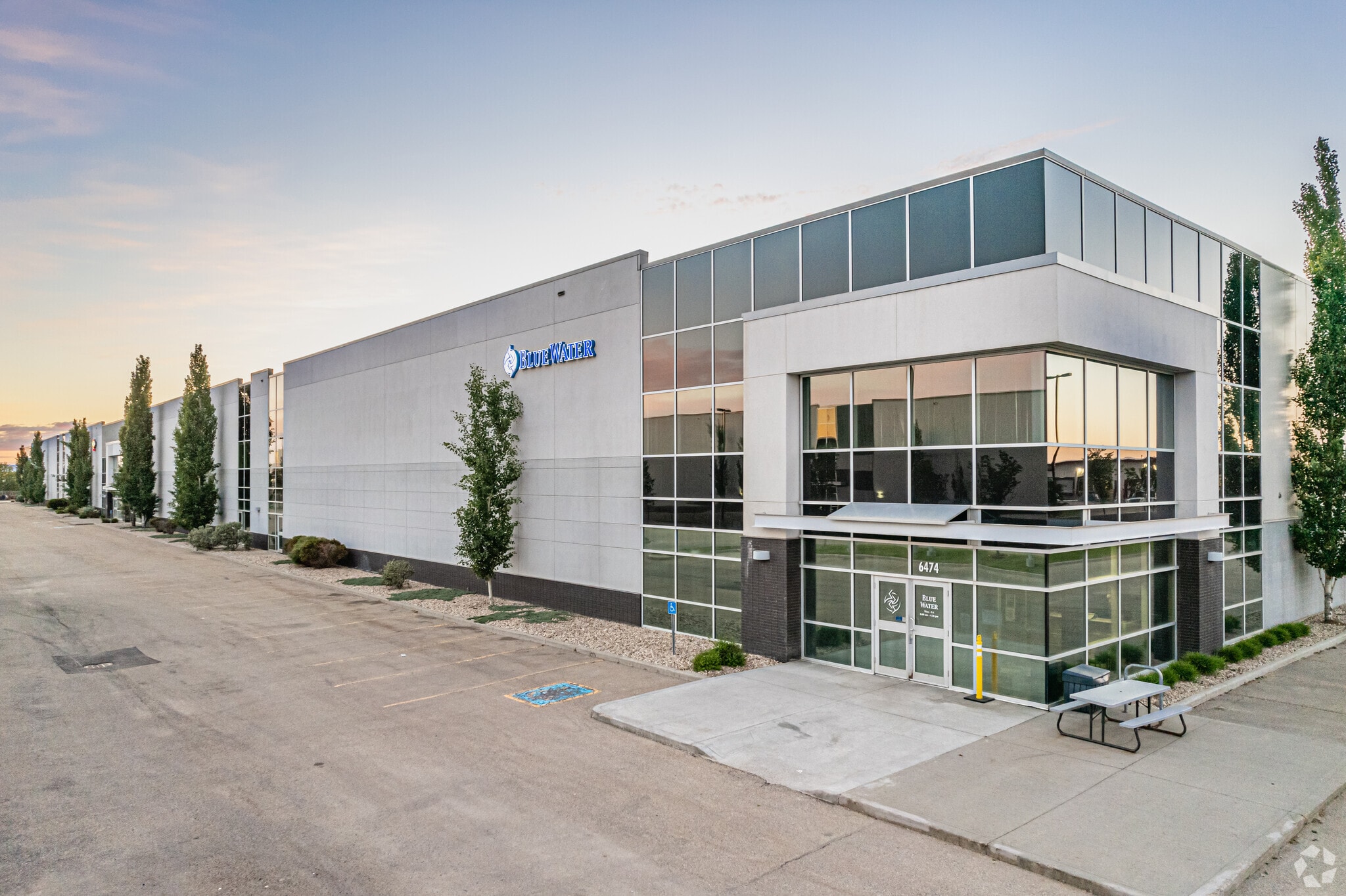 6474-6498 Roper Rd NW, Edmonton, AB for sale Primary Photo- Image 1 of 1