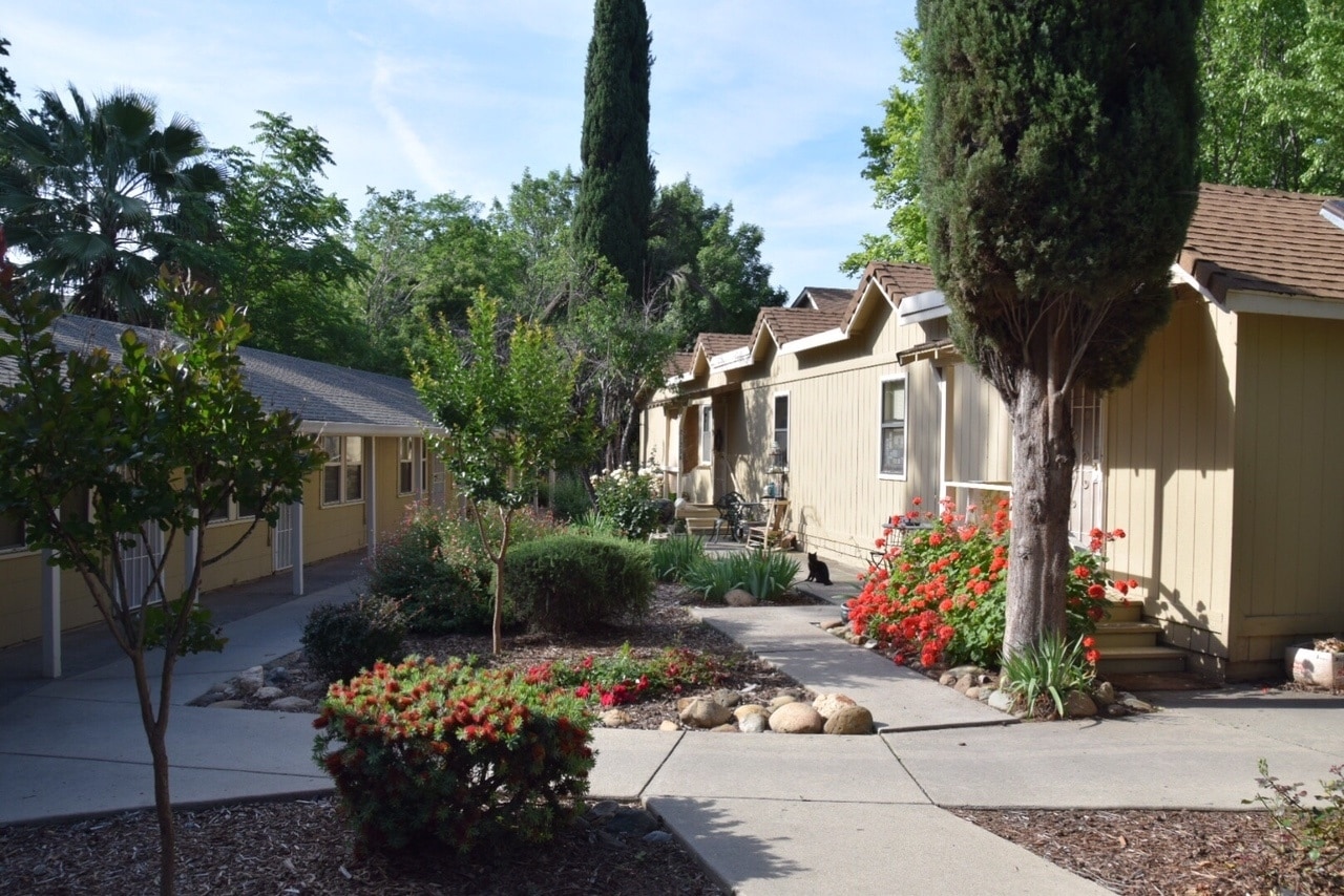 2115-2135 Waldon St, Redding, CA for sale Primary Photo- Image 1 of 24