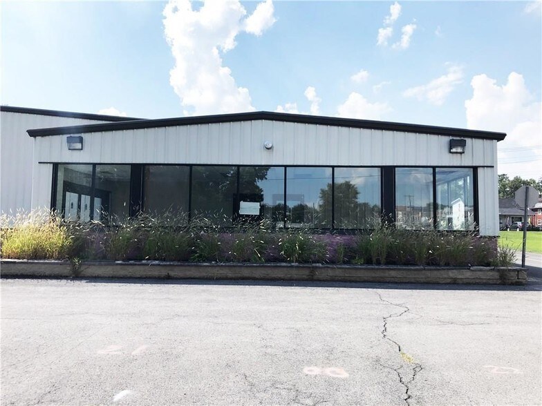 22 Locust St, Waterloo Township, NY for sale - Primary Photo - Image 1 of 1