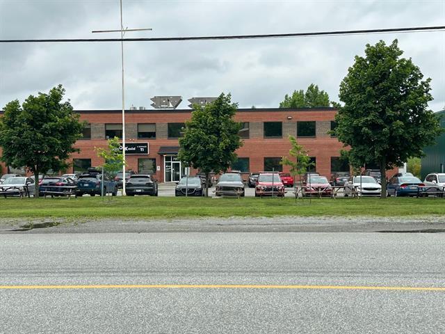 2085 Rue Roy, Sherbrooke, QC for sale - Building Photo - Image 1 of 1
