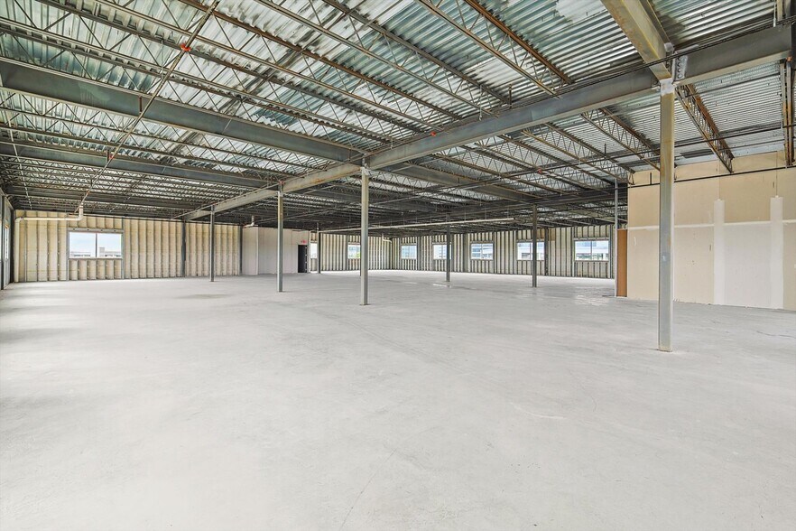 5740 State Highway 121, Plano, TX for sale - Interior Photo - Image 2 of 18