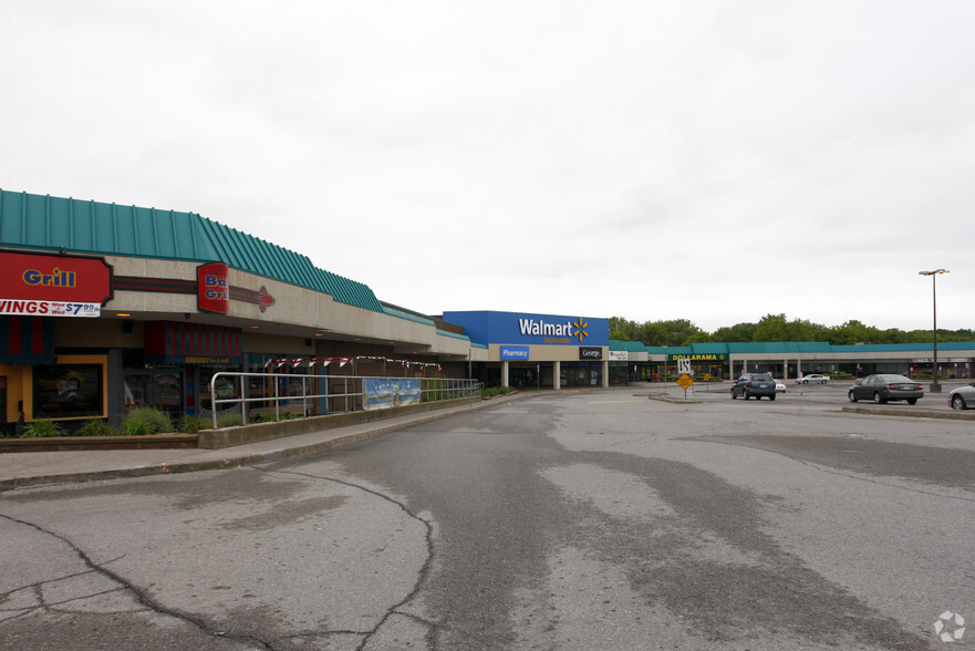 1300 King St E, Oshawa, ON for lease - Building Photo - Image 2 of 5