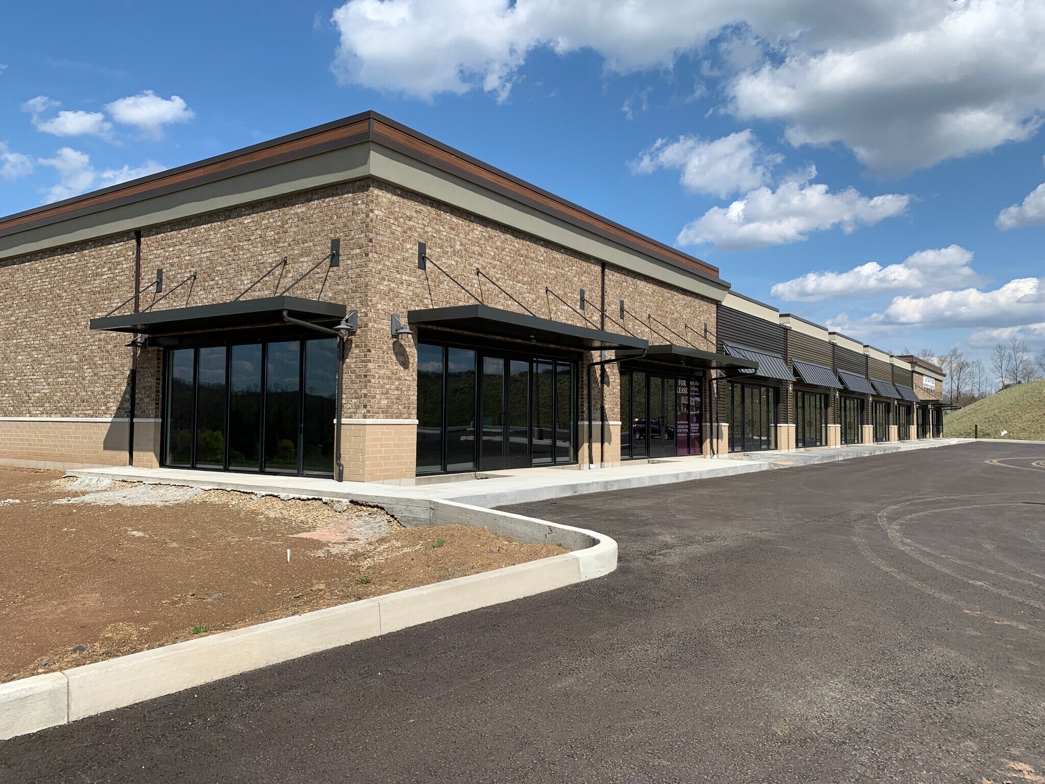 Middlesex Crossing, Valencia, PA 16059 Route 8 & Route 228