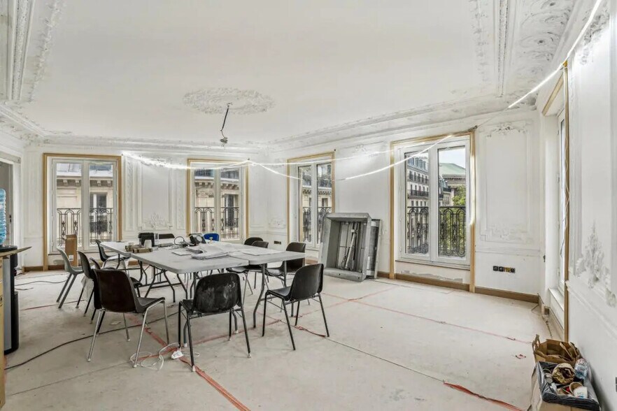 8 boulevard Malesherbes, Paris for lease - Interior Photo - Image 2 of 9